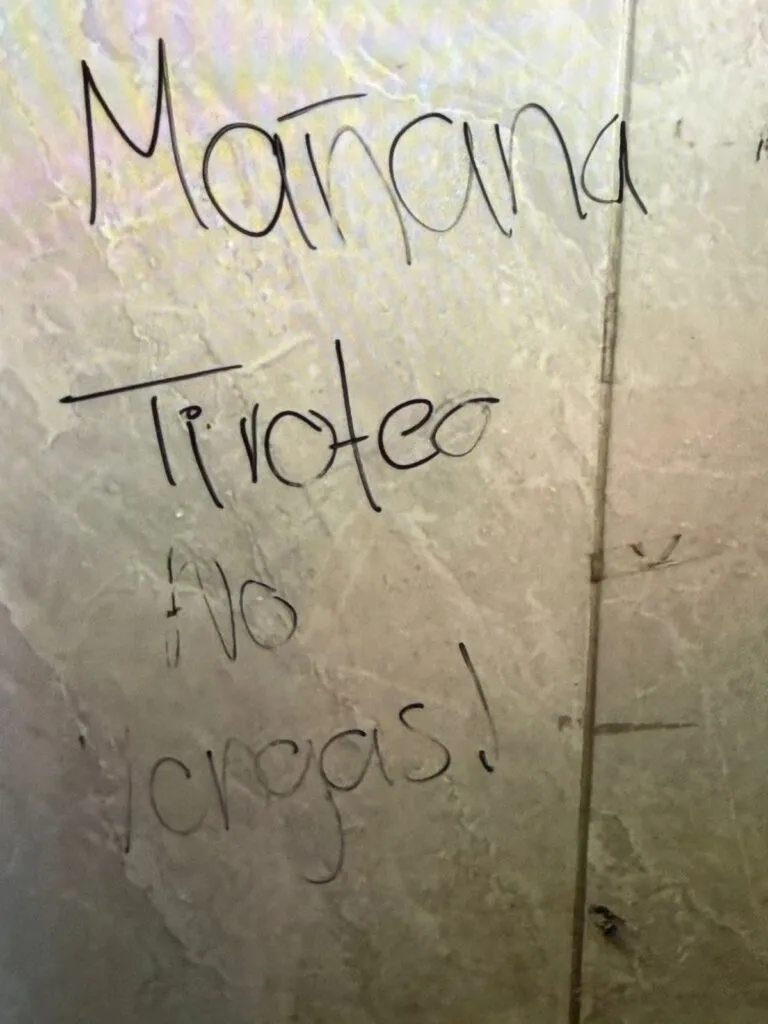 Alerta en Prepa 5 de la UAEMéx por pinta que incita a tiroteo