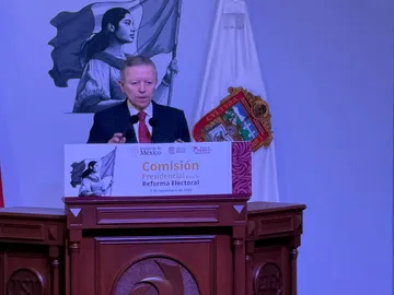 Arturo Zaldívar desmiente reforma electoral terminada; oposición se pelea con “nubes” afirma