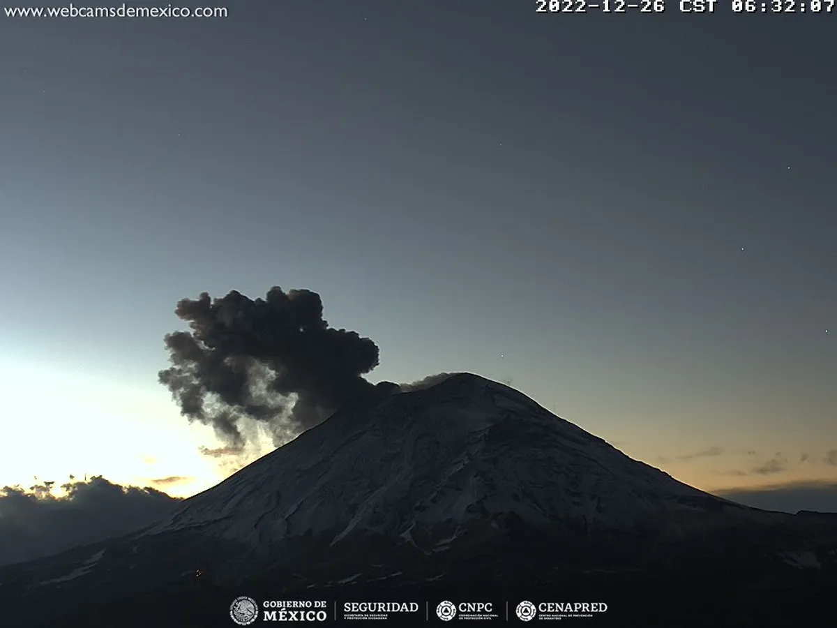 Popocatépetl registra explosión importante esta madrugada