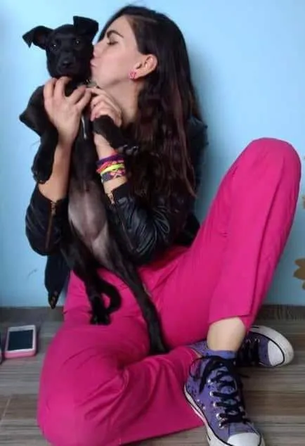 Veterinaria abre cuenta en Only Fans para ayudar a santuario de animales