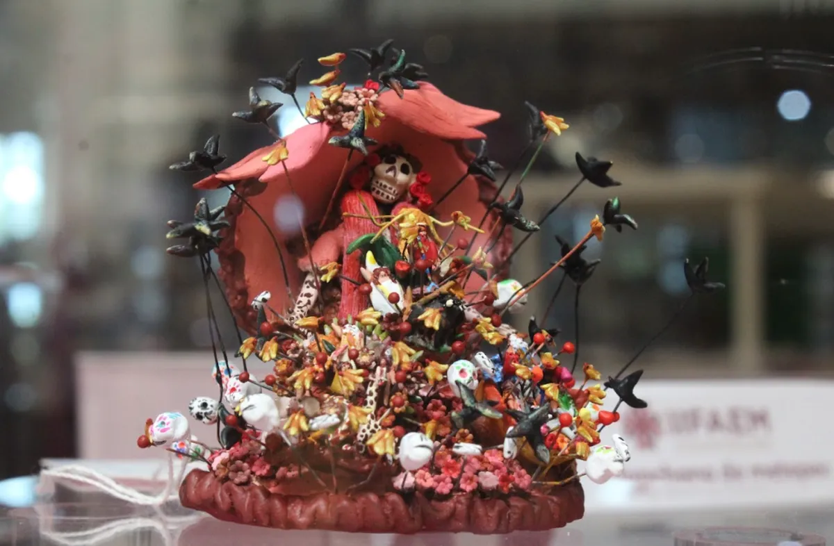 Miniaturas mexiquenses son auténticas grandes obras en pequeño formato