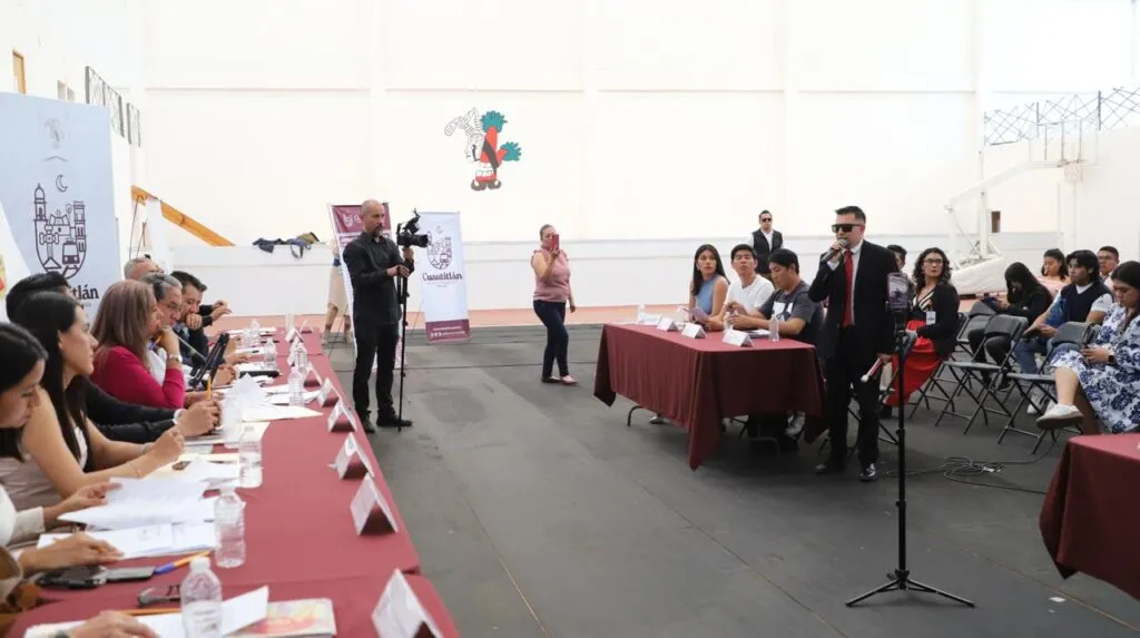 Cuautitlán celebra cabildo juvenil con la participación de jóvenes en el marco del día internacional de la juventud