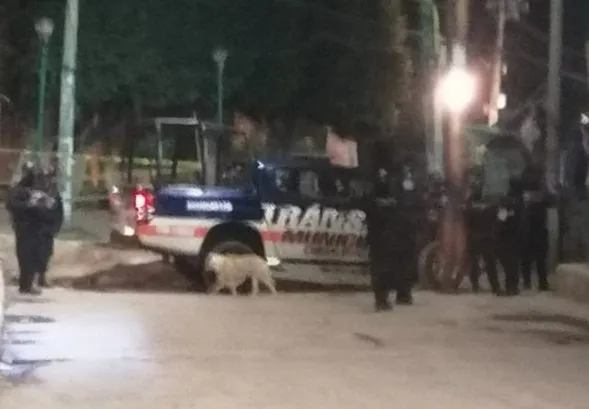 (VIDEO) Comerciantes de mercado junto al ayuntamiento de Chimalhuacán fueron desalojados con violencia