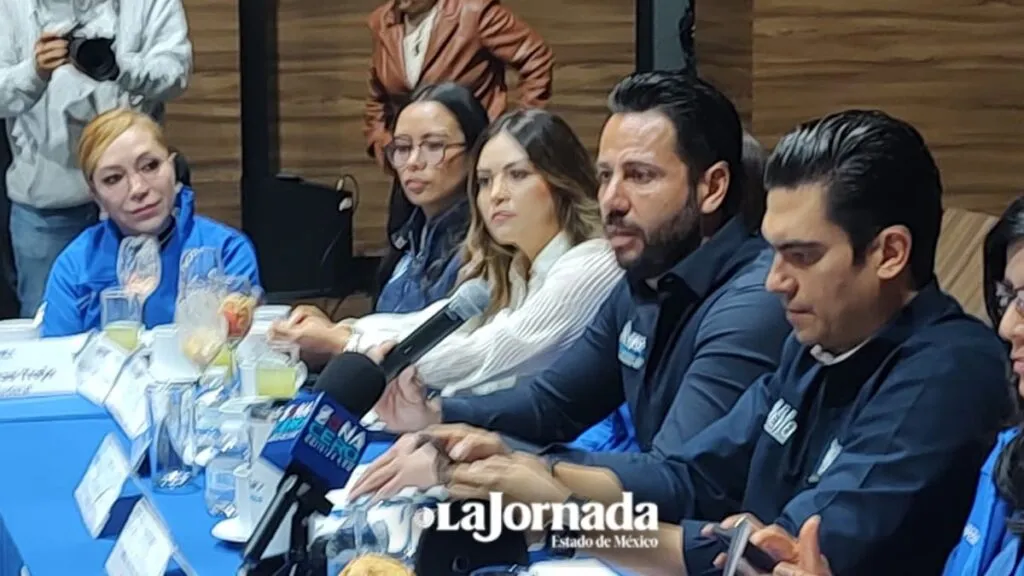PAN exige triplicar presupuesto para reparar carreteras en el Edomex