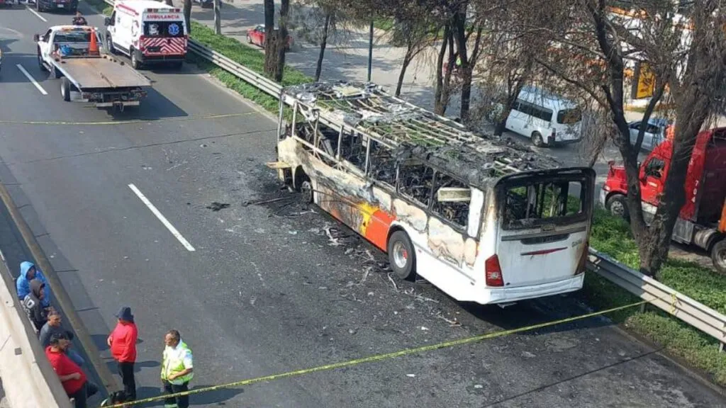 Edomex: Piden justicia para Orlando Pacheco, embestido por chofer de transporte