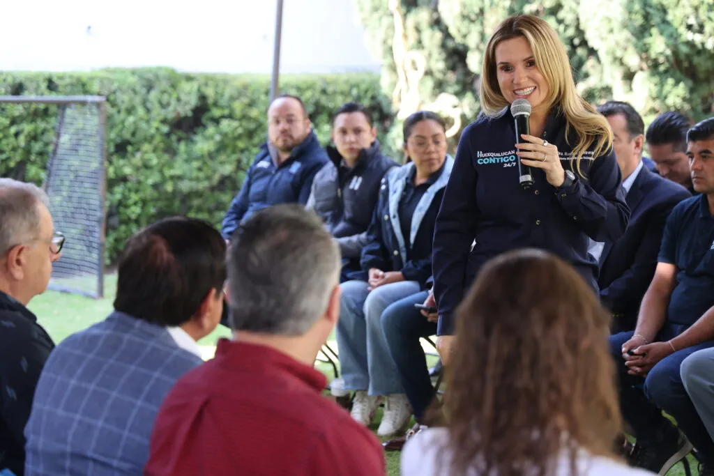 Reconocen vecinos eficiencia de “Huixquilucan Contigo 24/7” ante respuesta inmediata a sus demandas