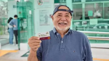 La iniciativa busca apoyar a hombres capitalinos de entre 60 y 64 años en situación vulnerable. El apoyo será entregado en seis bimestres de 3 mil pesos cada uno.