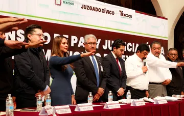 Toman protesta al Consejo Municipal de Paz y Justicia Cívica de Texcoco