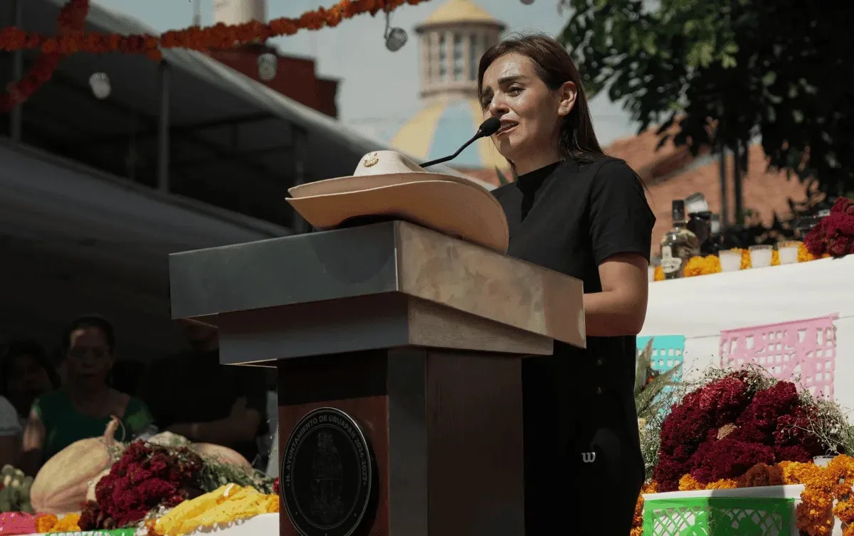 Grecia Quiroz, viuda de Carlos Manzo ocuparía presidencia municipal de Uruapan