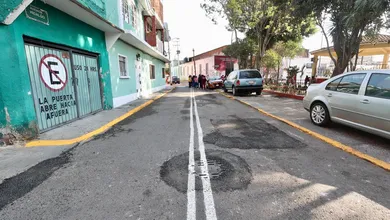 Reportes por malos olores movilizan a autoridades en Tlalnepantla.