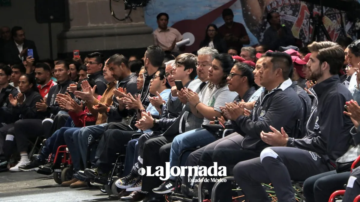 Abanderan atletas mexiquenses para Juegos Panamericanos, Parapanamericanos y Paranacionales Conade