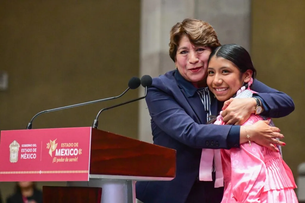 “Estado de México, comprometido con que los jóvenes tengan oportunidades y cumplan metas”; Gobernadora Delfina Gómez entrega Premio Estatal de la Juventud 2025