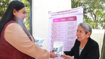 Asambleas Violeta acercan apoyo a mujeres mexiquenses