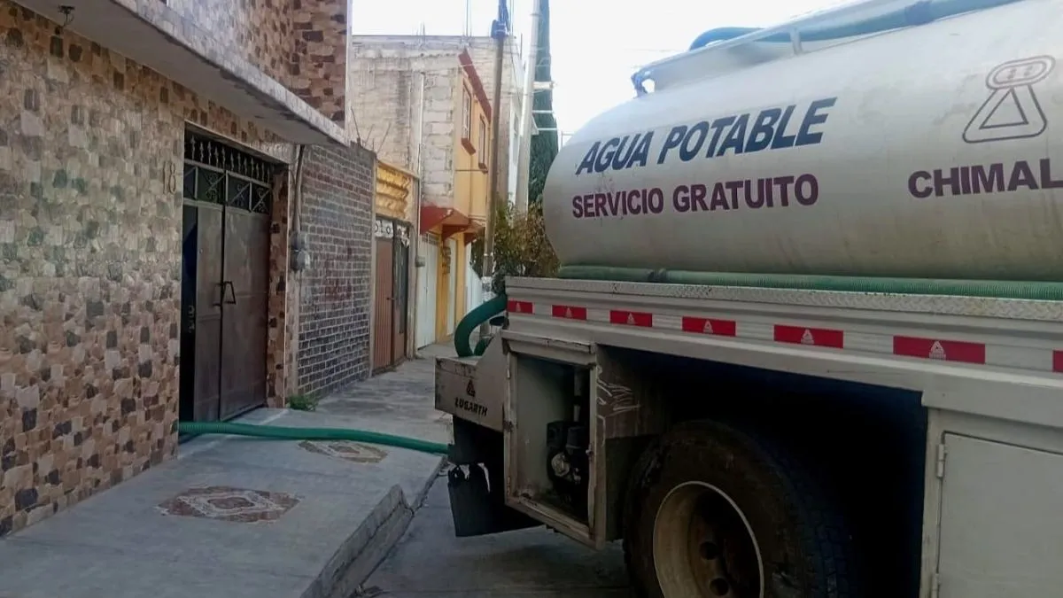 Chimalhuacán refuerza operativo de abasto de agua en pipas