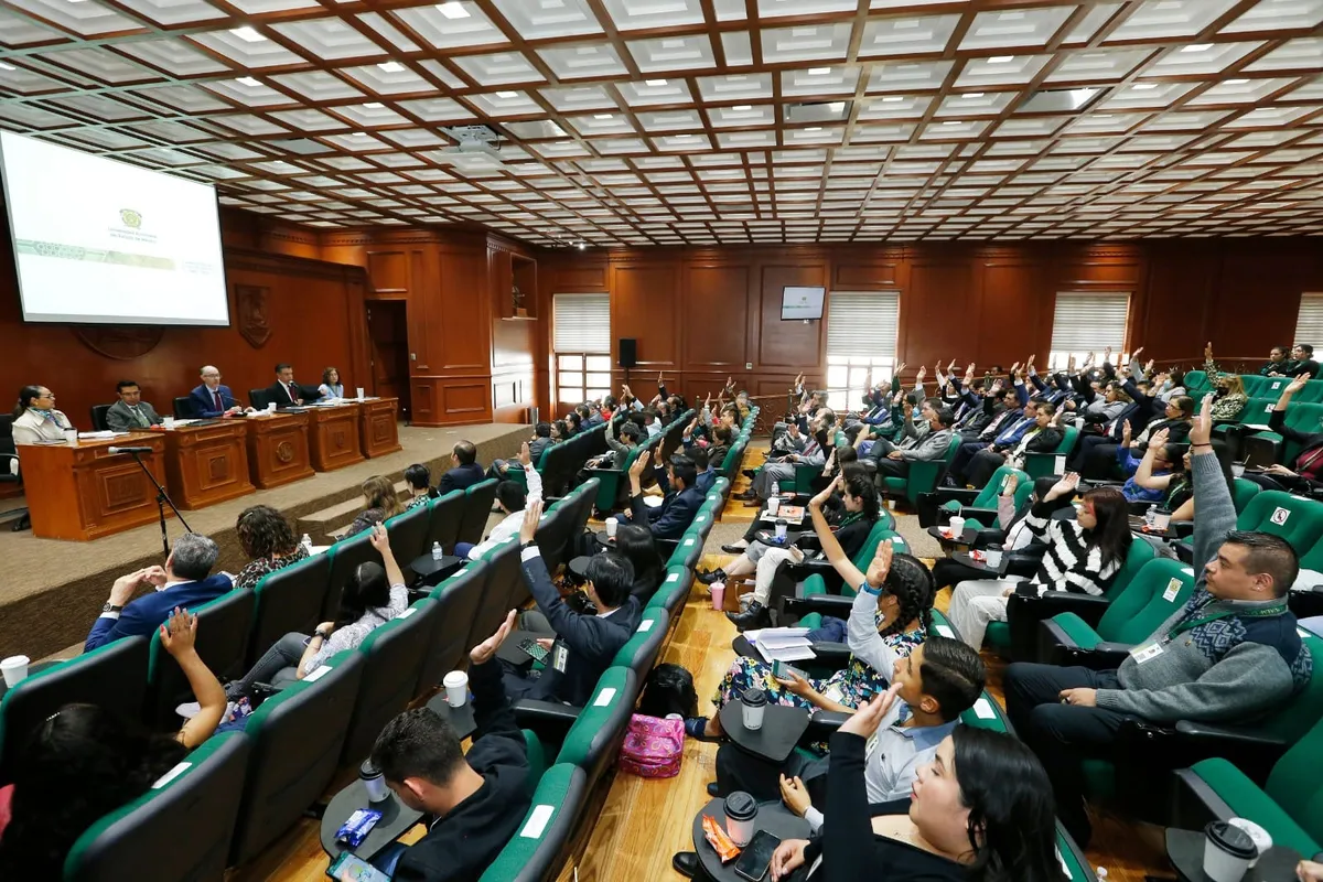 UAEMex amplía su oferta educativa