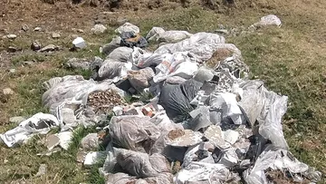 Vecinos denuncian basurero clandestino en Almoloya de Juárez