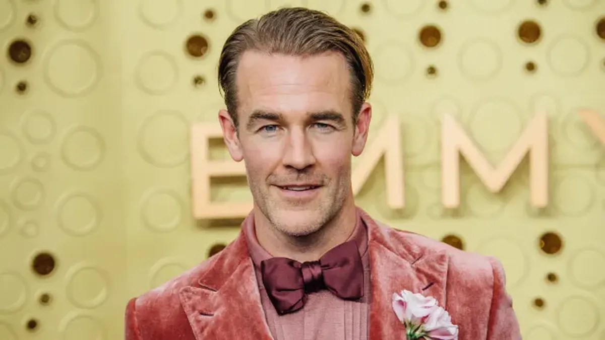 James Van Der Beek, recordado por su papel en Dawson's Creek, falleció a los 48 años en Texas.