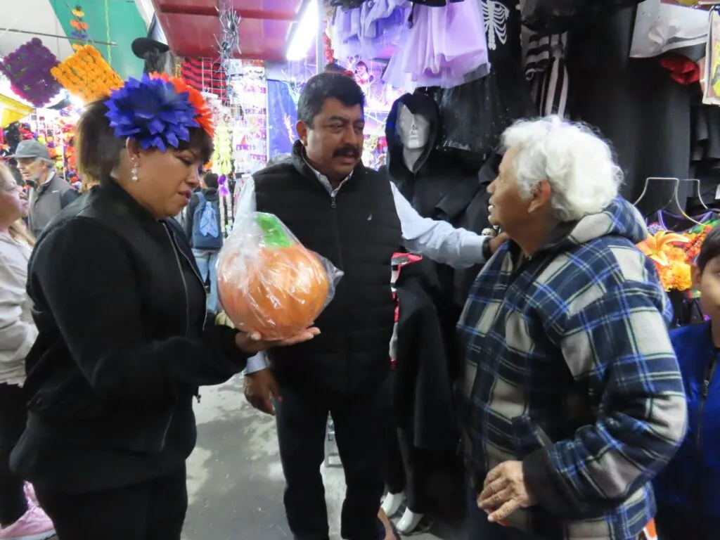 Se inauguró en Texcoco la Plaza de las Tradiciones