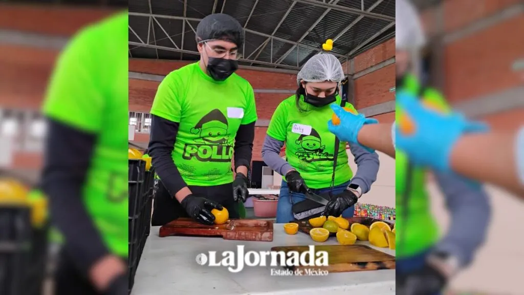 ‘Operación Pollo’ reparte 4 mil cenas navideñas a personas vulnerables en Toluca