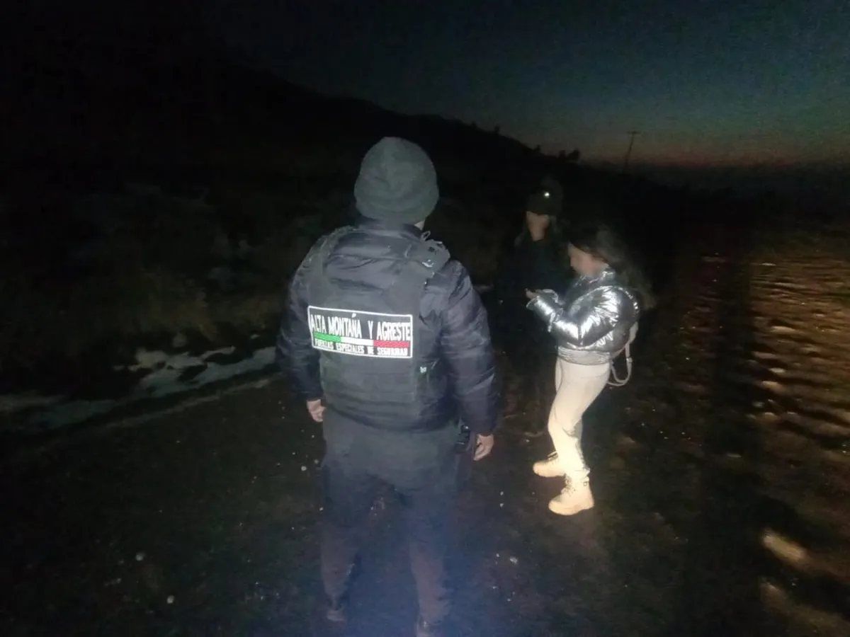 Rescatan a dos mujeres extraviadas en el Nevado de Toluca