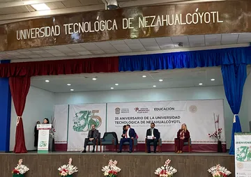 Disminuye 10% deserción escolar en universidades tecnológicas: UTN festeja 35 aniversario