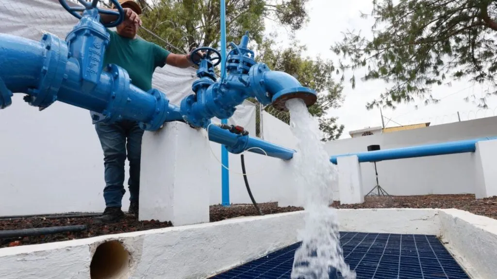 Con pavimentación y agua por la red, la transformación se siente en Ecatepec