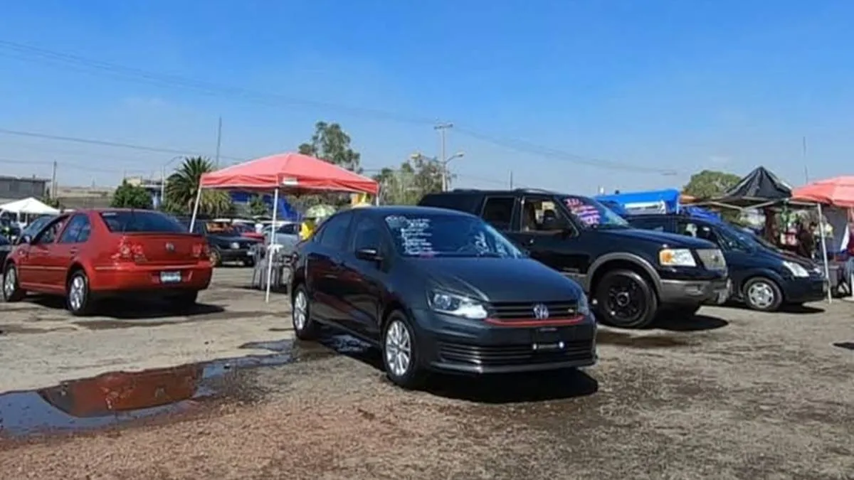 Suspenden actividades en tianguis de autos de Neza