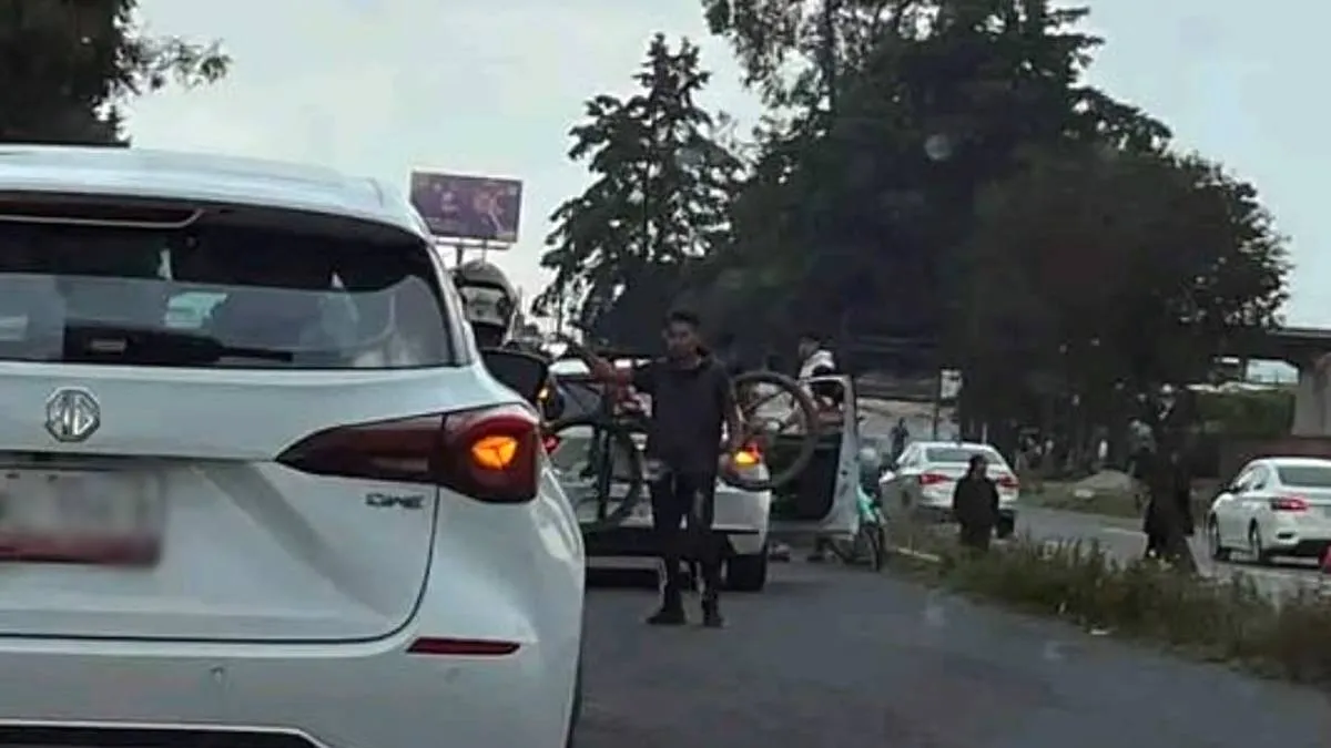 Bloqueo y balacera en la Toluca- Palmillas