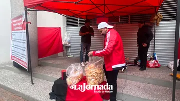 En Edomex son 16 los empleados en paro, quienes además apoyan a las demás sucursales del Valle de Toluca y una en Zitácuaro.