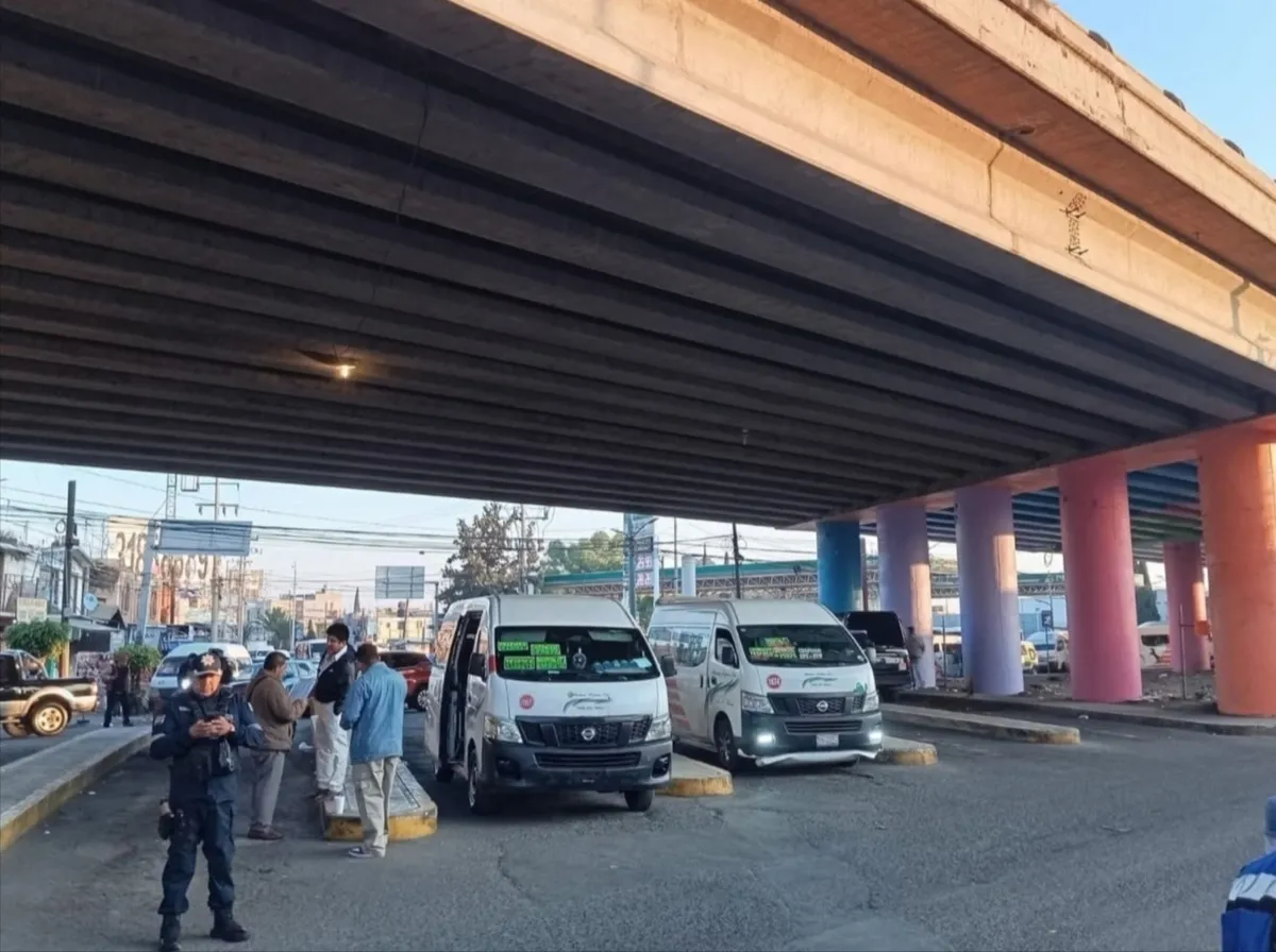 Alcaldes de Chimalhuacán y Chicoloapan buscan liberar bajopuente