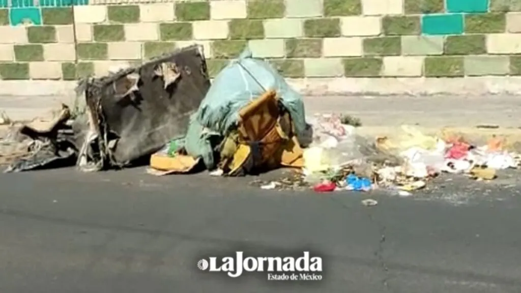 Vecinos de Chimalhuacán continúan tirando basura pese a exhortos y sanciones