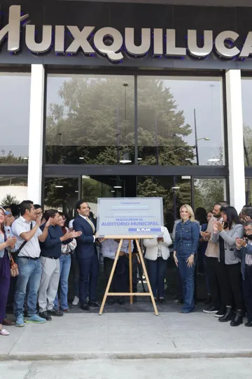 Huixquilucan: Inaugura Romina Contreras nuevo teatro 