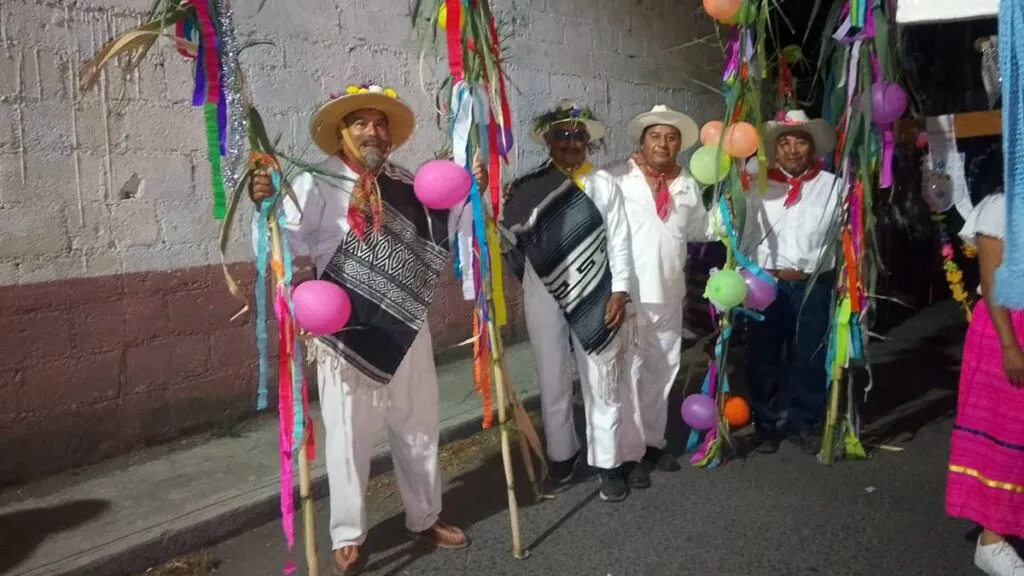 Tributos a la tierra y a sus pueblos: danzas de Calimaya