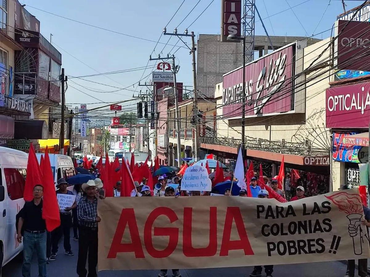Marchan habitantes de Nicolás Romero por falta de agua