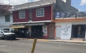 La agresión ocurrió alrededor de las 14:00 horas en un establecimiento ubicado sobre la avenida Pájaros.