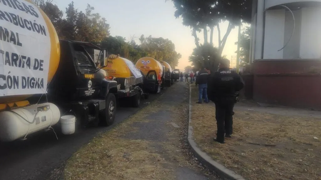 Gaseros del Edomex se movilizan al Zócalo por tarifas justas