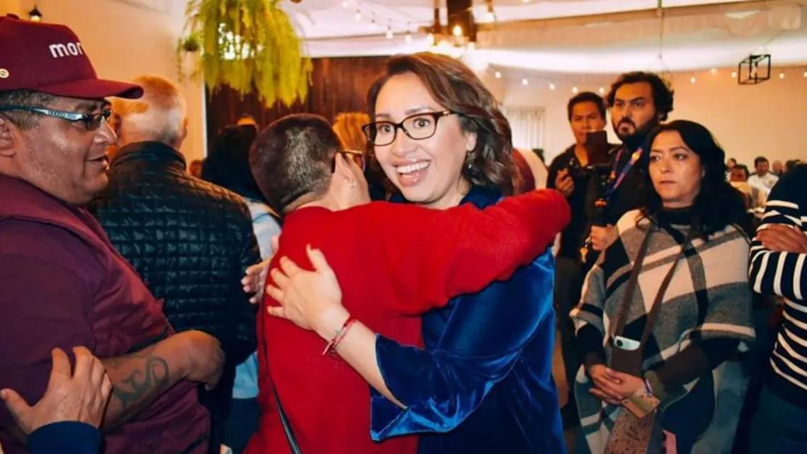 Ecatepec: Azucena Cisneros se registra como aspirante de la 4T