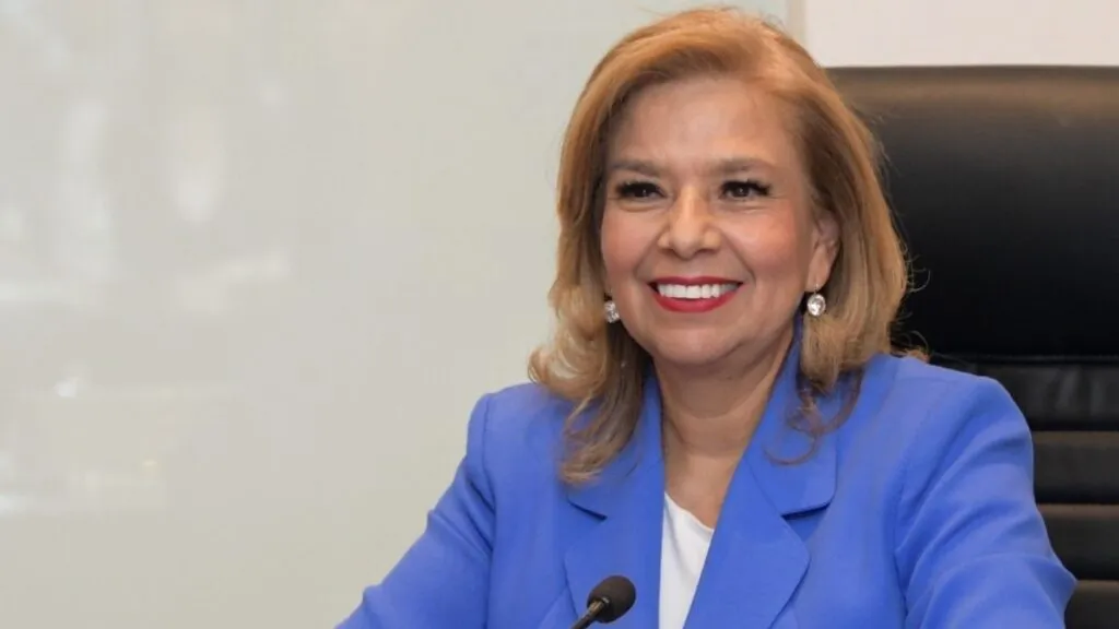 Paty Arévalo se convierte en la primera representante de un SMDFI en obtener la certificación en materia de anticorrupción
