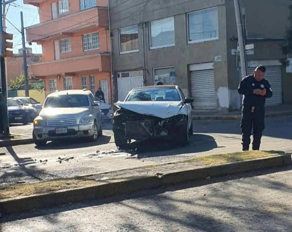 Toluca: Mañana de accidentes en la capital mexiquense