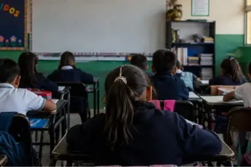 Padres de familia del Edomex rechazan recorte al ciclo escolar por Mundial y calor