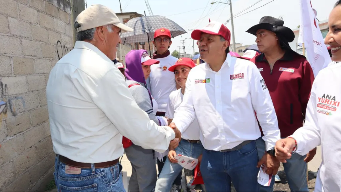 Una multitud recibió a Ricardo Moreno en San Pablo Atopan