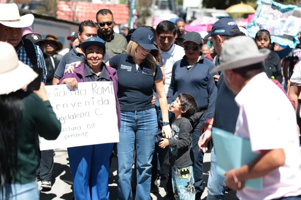 Atienden más de 90 peticiones de servicios públicos con “Huixquilucan contigo 24/7” en Magdalena Chichicaspa