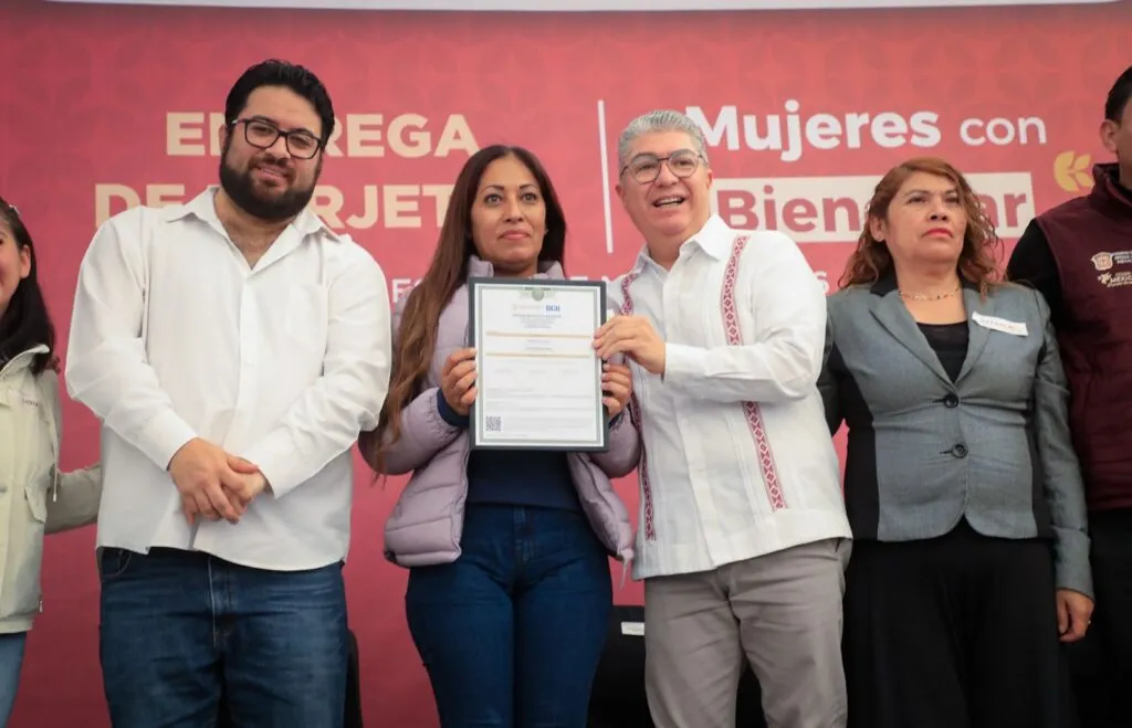 Isaac Montoya y Secretaría de Bienestar entregan 3 mil tarjetas de “Mujeres con Bienestar” en Naucalpan