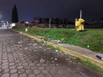 Dejan más de 20 toneladas de basura tras el Paseo de San Isidro en Metepec