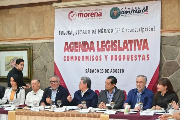 En la reunión, la bancada federal mexiquense asumió el compromiso de sacar adelante iniciativas y reformas.