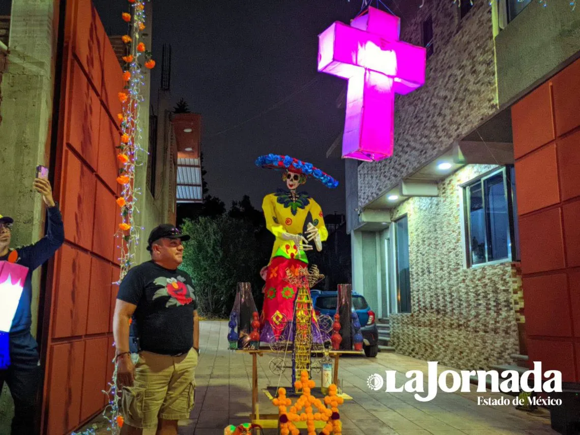 Video: Paseo de los Muertitos reúne a miles en Tultepec