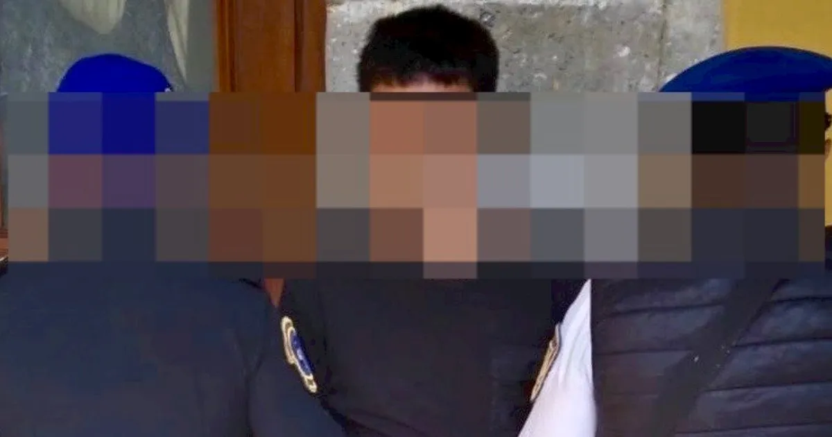 Sujeto le lanza alcohol a su novia y el prende fuego en el Centro Histórico de la CDMX