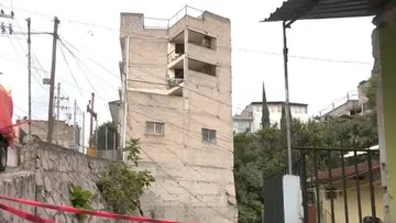 Se revisa las condiciones físicas y jurídicas del edificio en peligro de desplomarse en Naucalpan