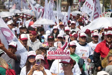 Bloque de alcaldes mexiquenses reunió a 35 mil morenistas en inicio de campaña de Claudia Sheinbaum