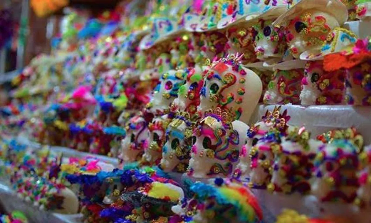Comienza a incrementar la demanda en dulces en Feria del Alfeñique 